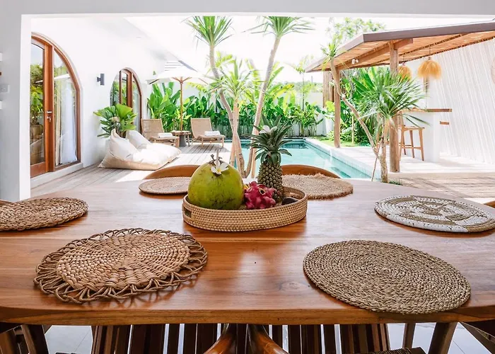 Emilia Villa Tanah Lot