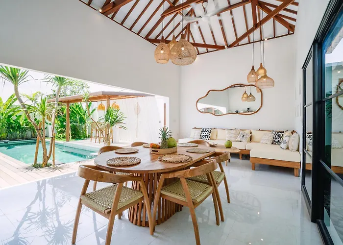 Emilia Villa Tanah Lot